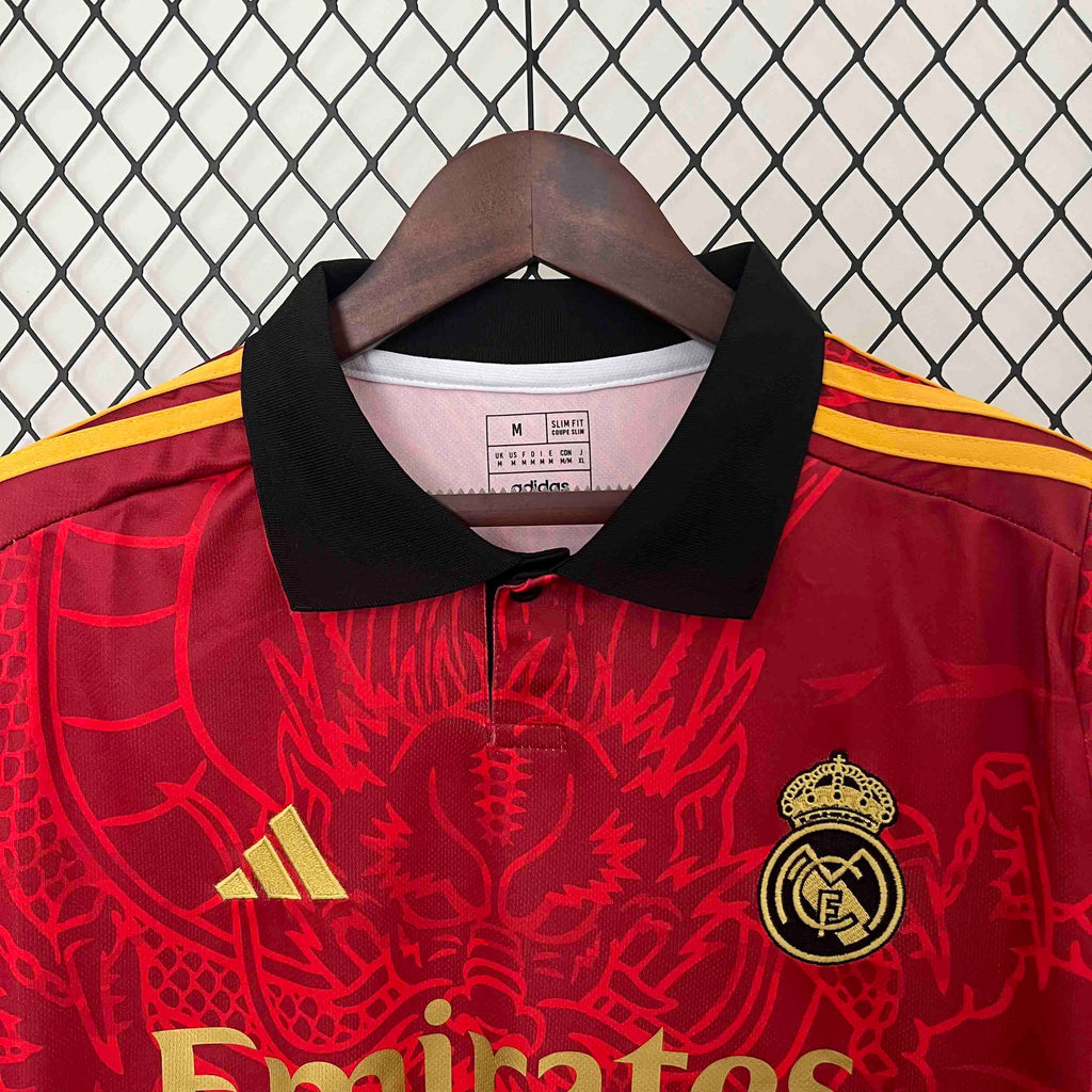 2024/25 MAILLOT REAL MADRID CONCEPT DRAGON ROUGE