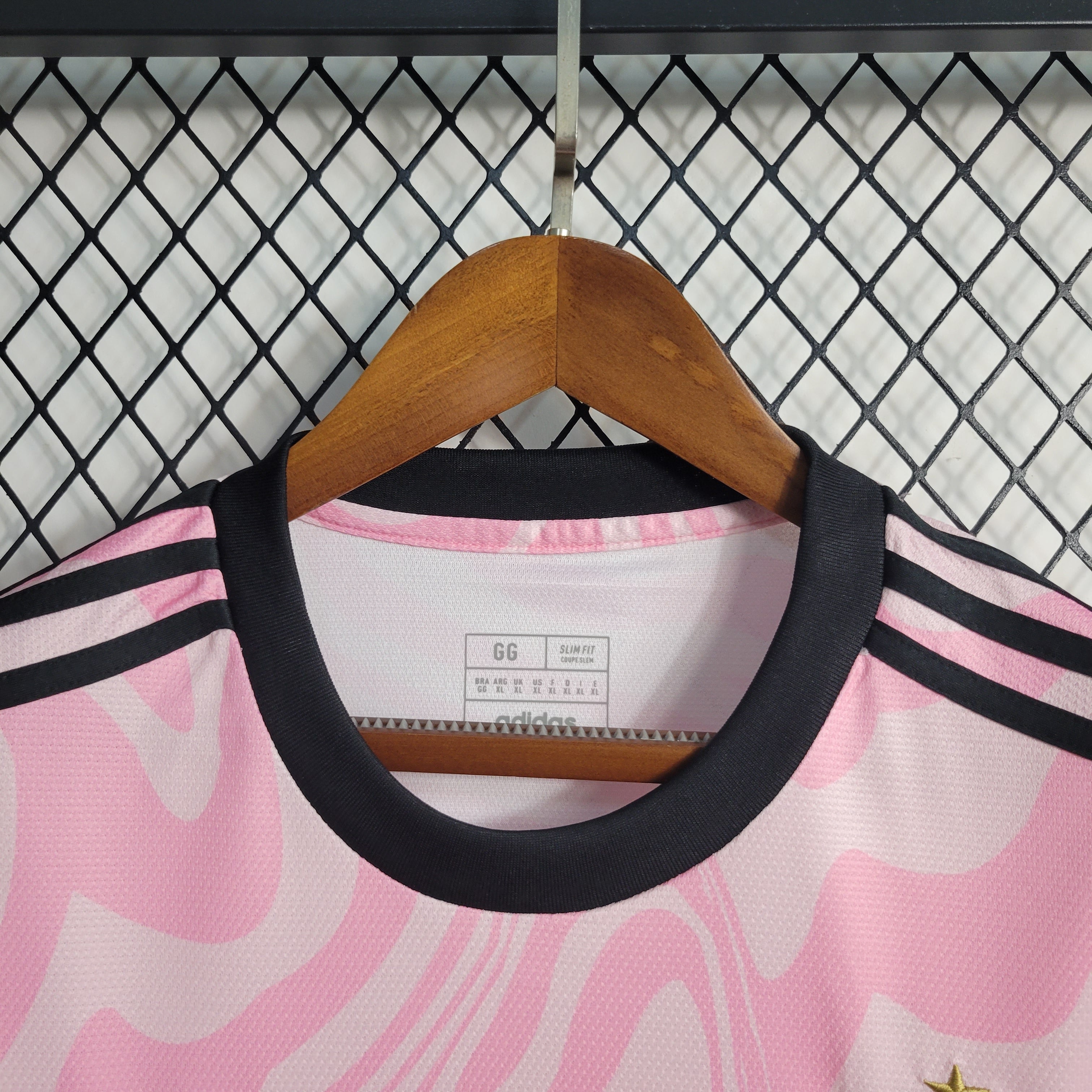 FLAMENGO MAILLOT ROSE CONCEPT 2023/2024