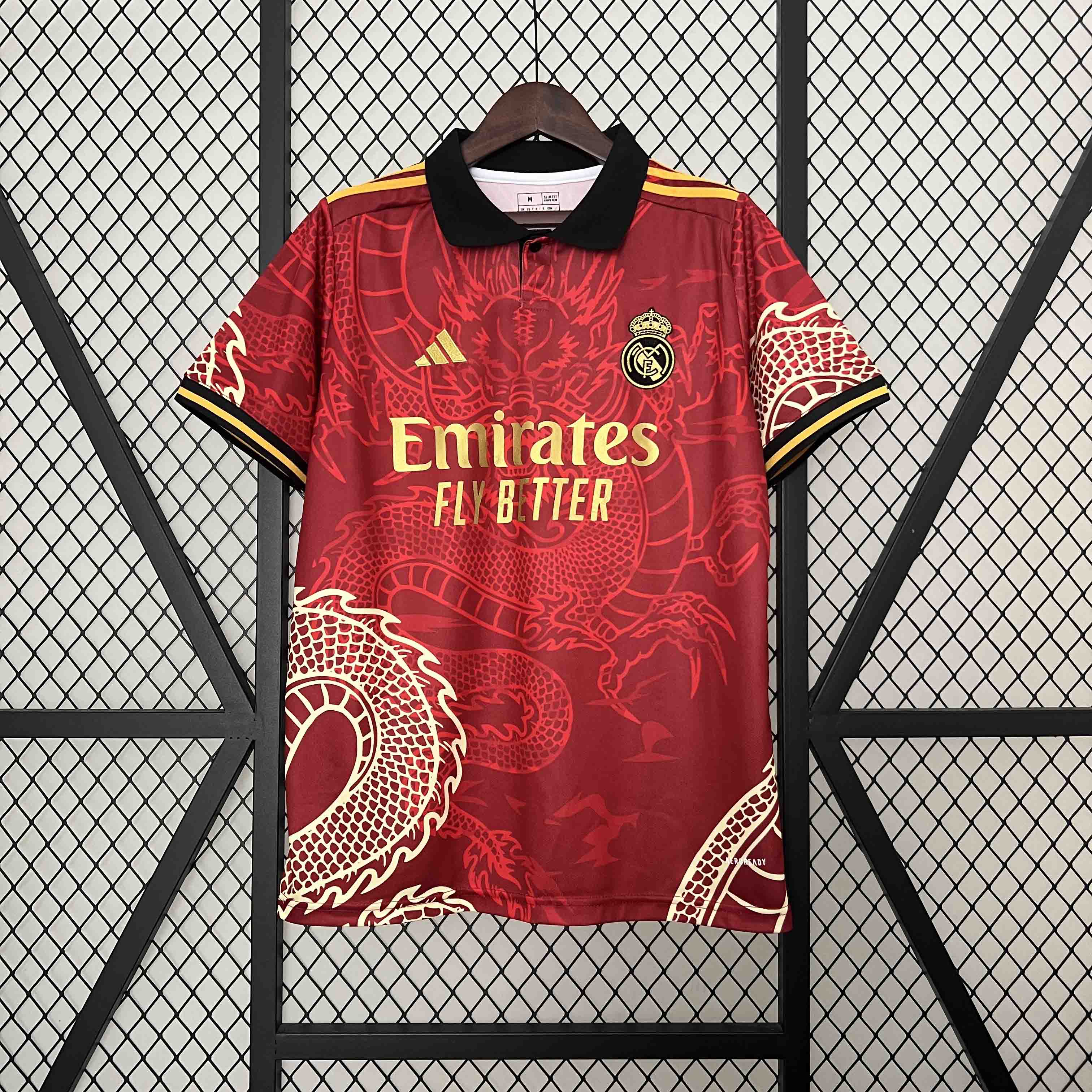 2024/25 MAILLOT REAL MADRID CONCEPT DRAGON ROUGE